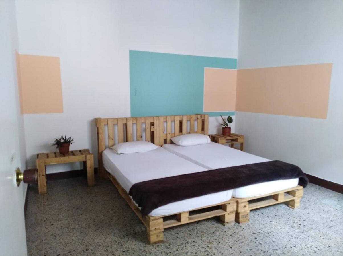 Hostal Rich Medellín Eksteriør billede