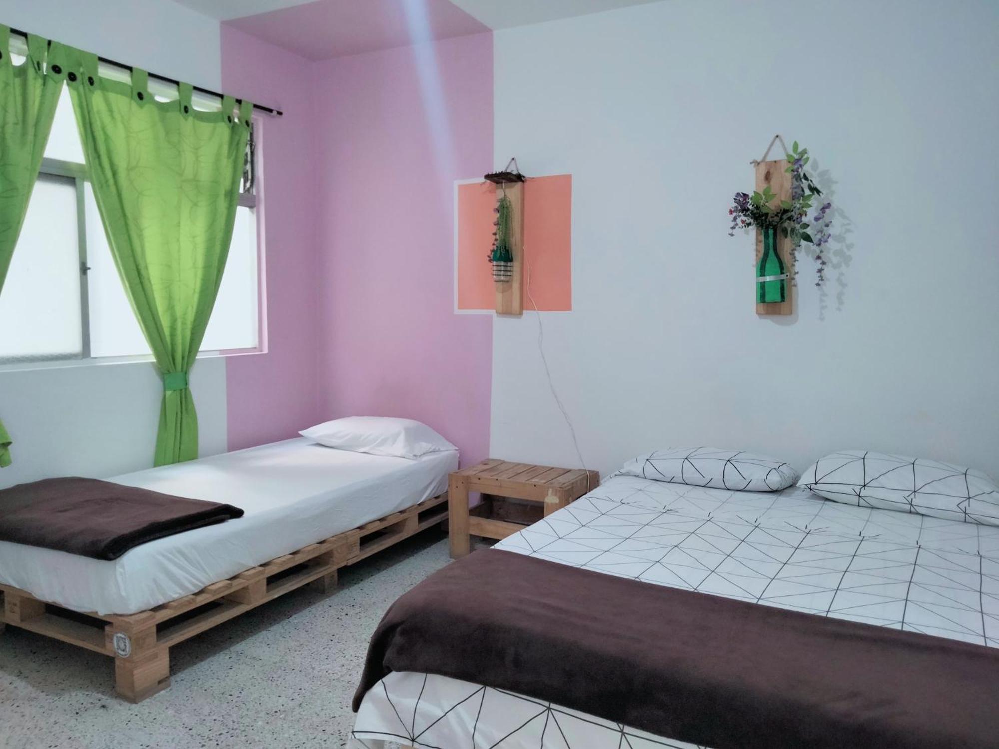 Hostal Rich Medellín Eksteriør billede